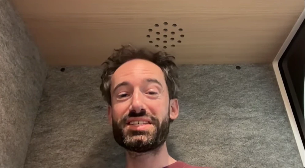 Luca Fancello, consultant et formateur SEO, en visioconférence